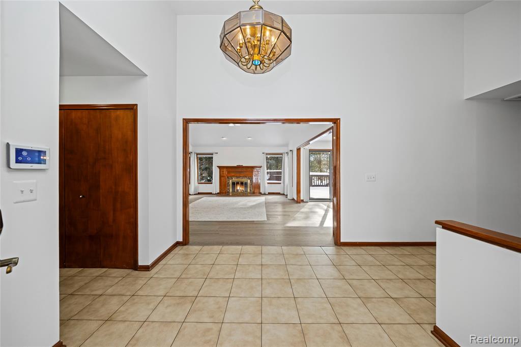 2411 Lassiter Drive Rochester Hills, MI 48309 - Photo 8 of 48