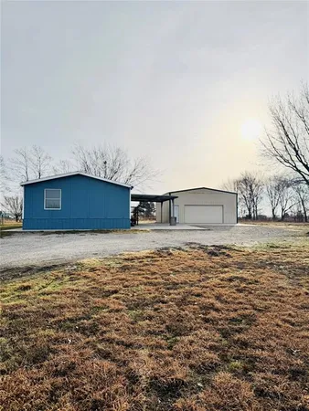 $2,600 | 6553 Private Road 2270, Quinlan, TX 75474