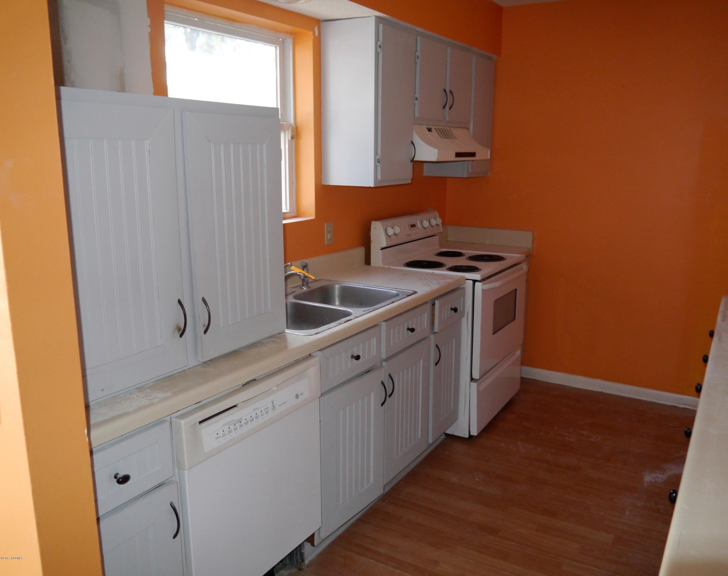 900 State Rd S-7-297, Unit I4 Beaufort, SC 29902 - Photo 6 of 14 _1220360
