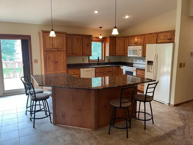 $599,900 | 7101 Browns Lane, Brainerd, MN 56401