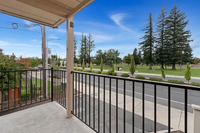 $279,900 | 7032 Fair Oaks Boulevard, Unit 1, Carmichael, CA 95608