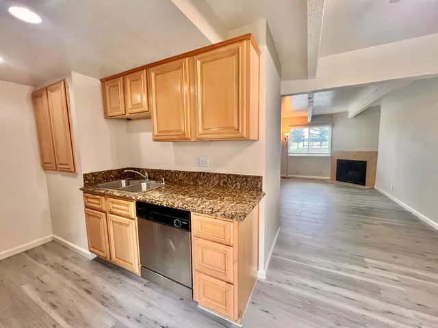 $279,900 | 7032 Fair Oaks Boulevard, Unit 1, Carmichael, CA 95608