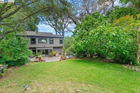 $2,095,000 | 391 Oak Lane, Pleasanton, CA 94566