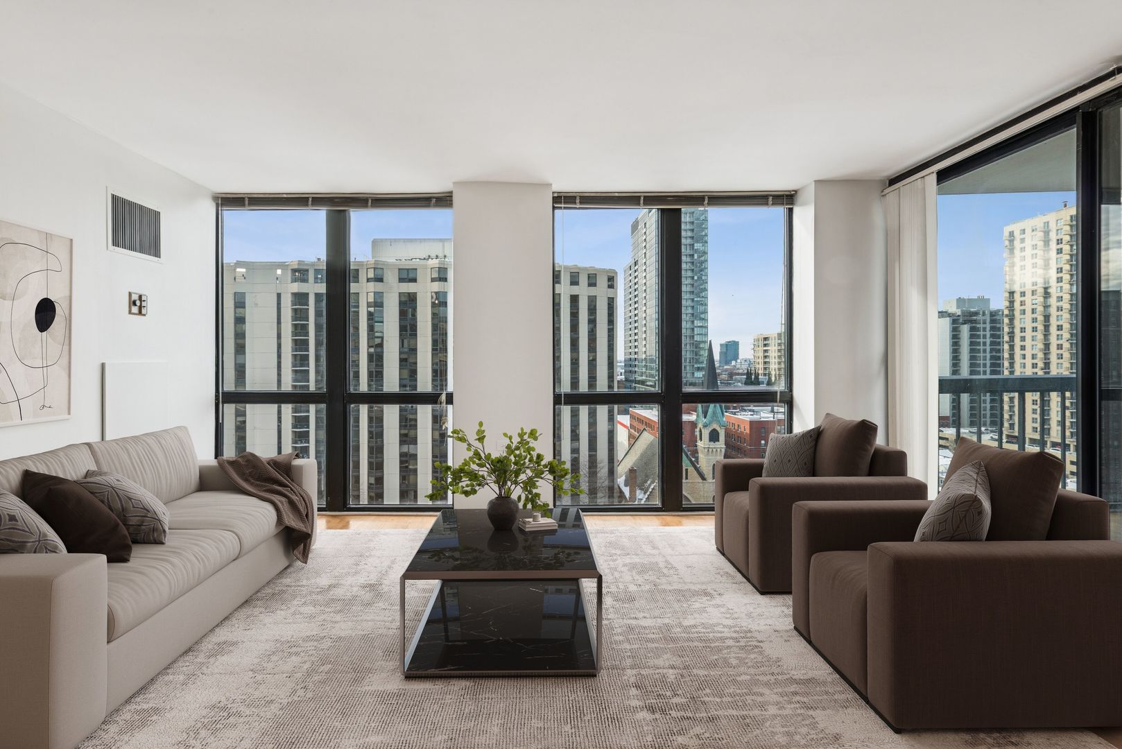 1122 North Clark Street, Unit 1403 Chicago, IL 60610 - Photo 3 of 23