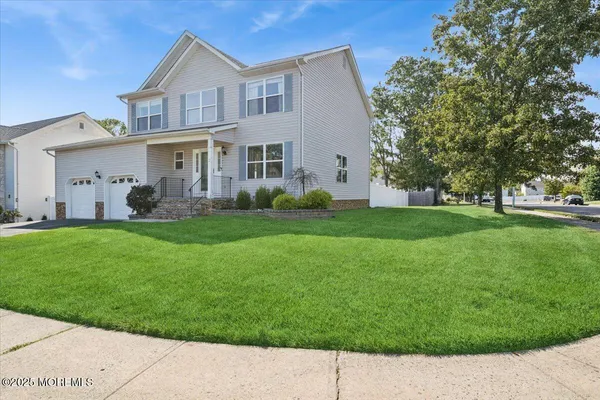 $830,992 | 2 Higgins Court, Howell, NJ 07731