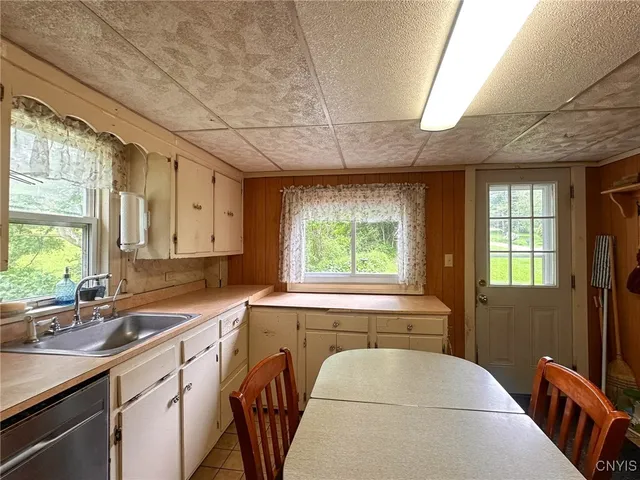 $99,900 | 9067 Main Street, Brookfield, NY 13418