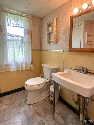 $99,900 | 9067 Main Street, Brookfield, NY 13418