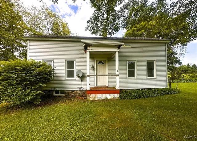$99,900 | 9067 Main Street, Brookfield, NY 13418