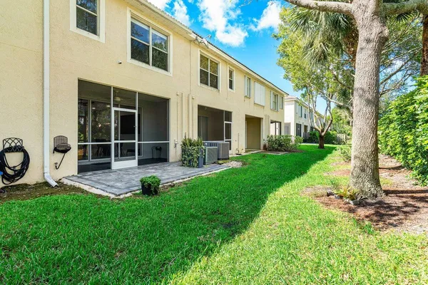 $2,900 | 9893 Porta Leona Lane, Boynton Beach, FL 33472