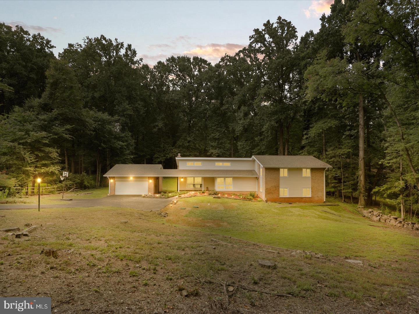 11709 Vale Road Oakton, VA 22124 - Photo 1 of 59 Gallery Image 1