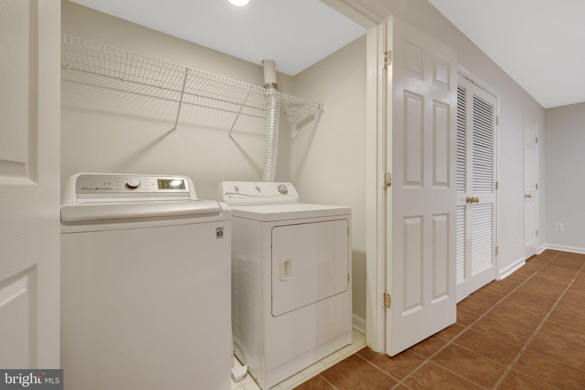 1268 Wild Hawthorn Way Reston, VA 20194 - Photo 42 of 55 HE Washer & Gas Dryer