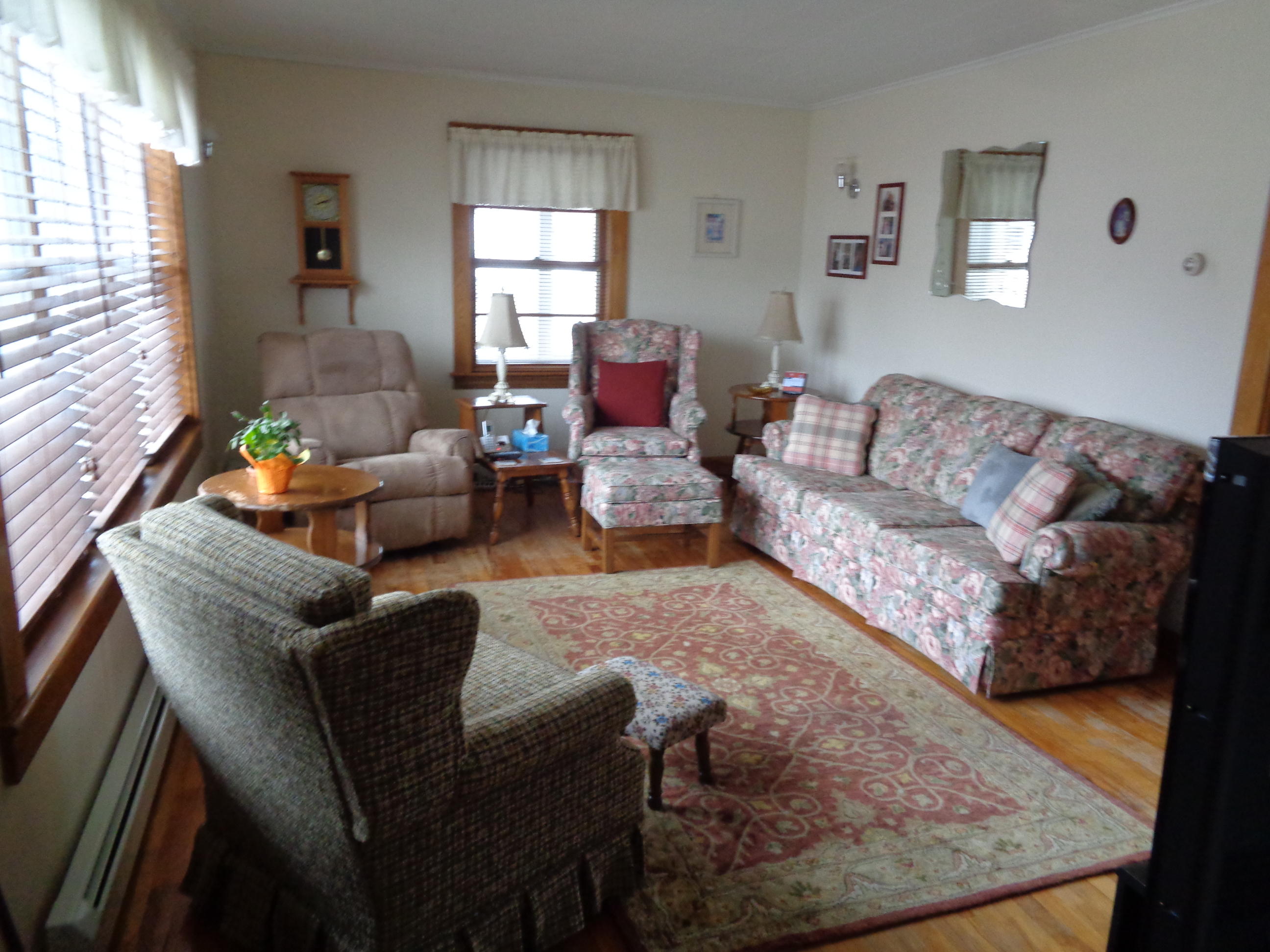 23 Spring Street East Millinocket, ME 04430 - Photo 8 of 25 DSC01344