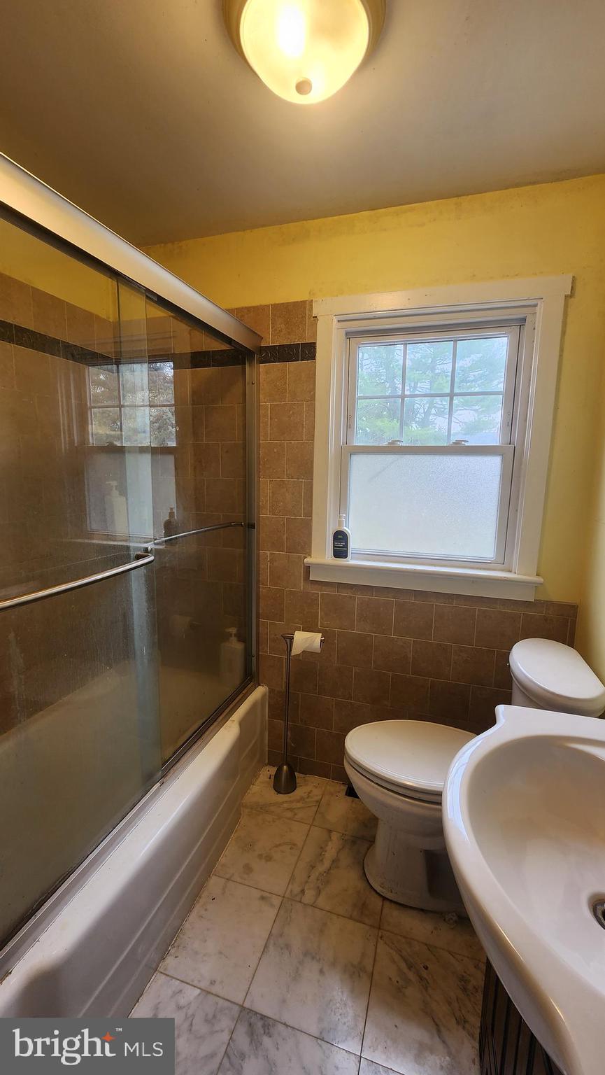 804 Carpenter Street Glassboro, NJ 08071 - Photo 12 of 16