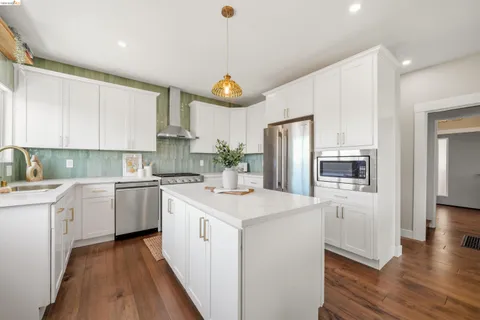 $1,485,000 | 5765 Manila Avenue, Oakland, CA 94618