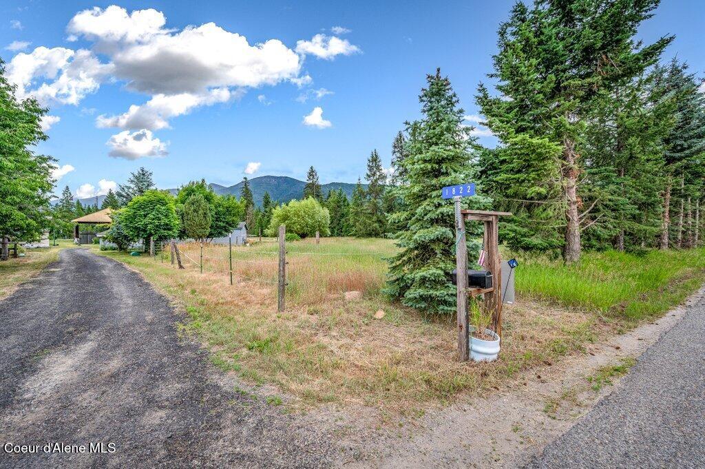 1822 Kootenai Trail Road Naples, ID 83847 - Photo 11 of 73 Approach to Main Home