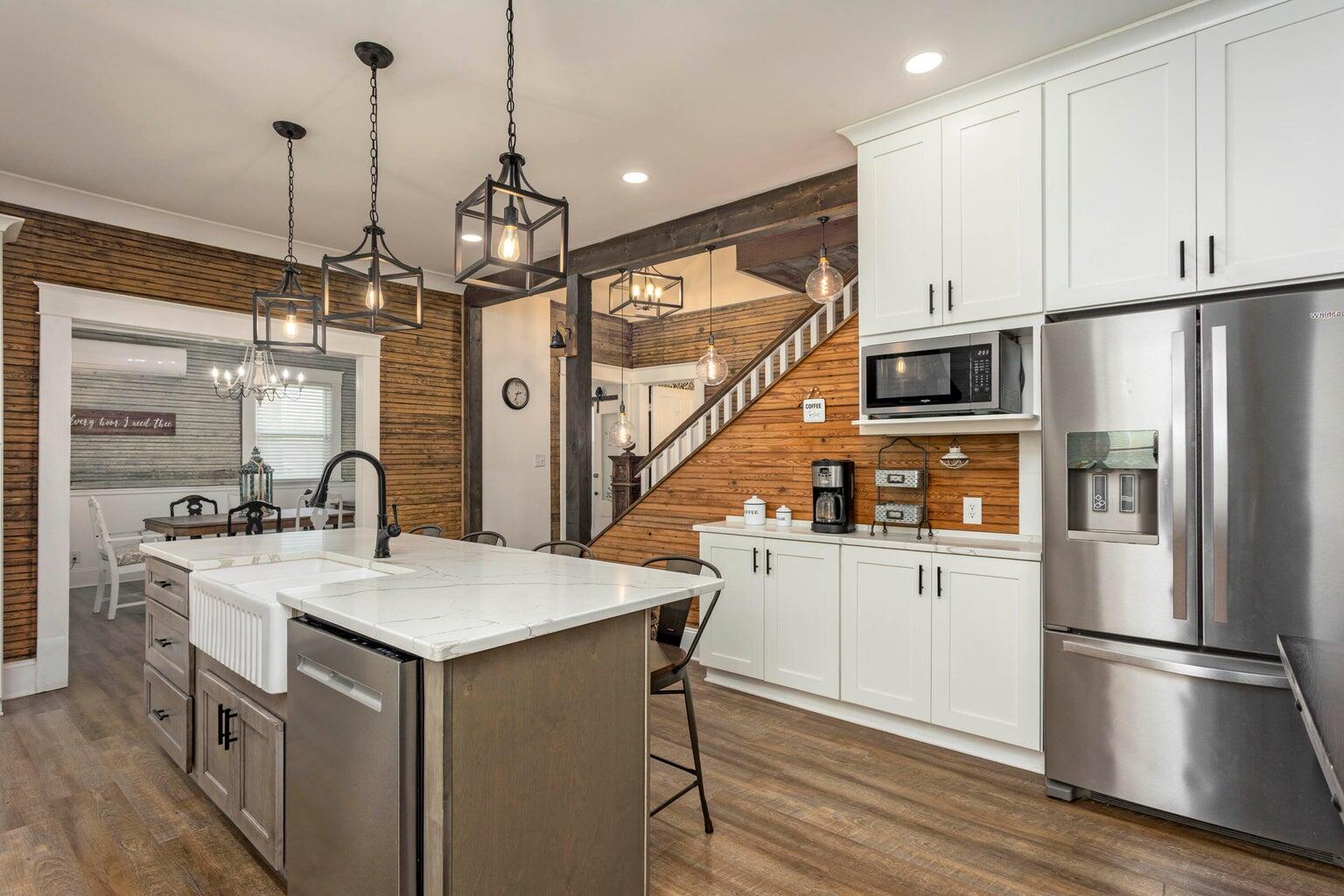 280 Main Street Dayton, TN 37321 - Photo 2 of 62 Kitchen