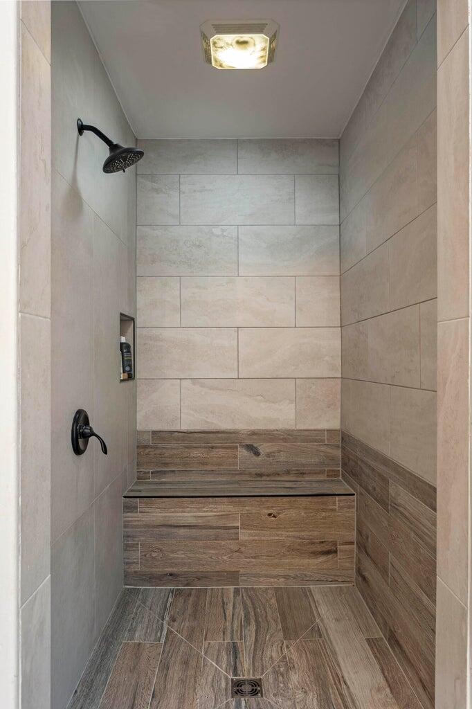 280 Main Street Dayton, TN 37321 - Photo 21 of 62 Primary Bath