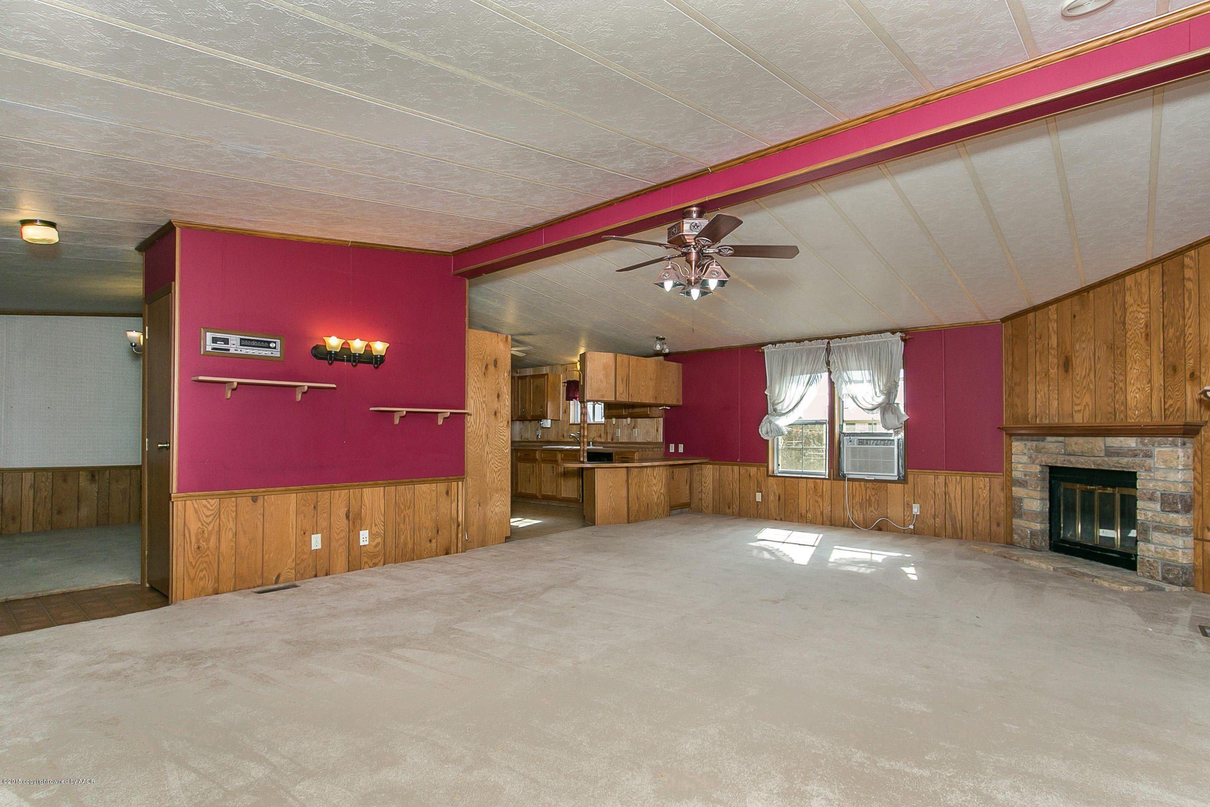 8910 Arlie Road Amarillo, TX 79108 - Photo 8 of 23 Living Room