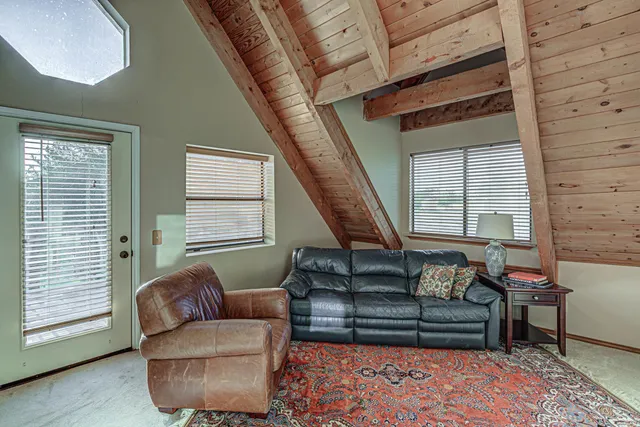 $775,000 | 401 Lake Point Drive, Horseshoe Bay, TX 78657