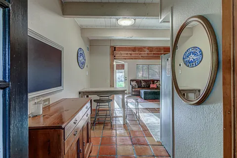 $775,000 | 401 Lake Point Drive, Horseshoe Bay, TX 78657