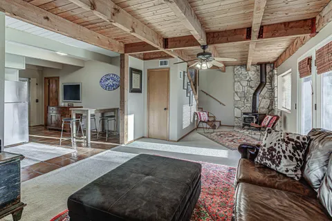 $775,000 | 401 Lake Point Drive, Horseshoe Bay, TX 78657