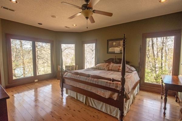 497 Fox Ridge Lane Caryville, TN 37714 - Photo 10 of 26 10-5ec3e2ea8973d