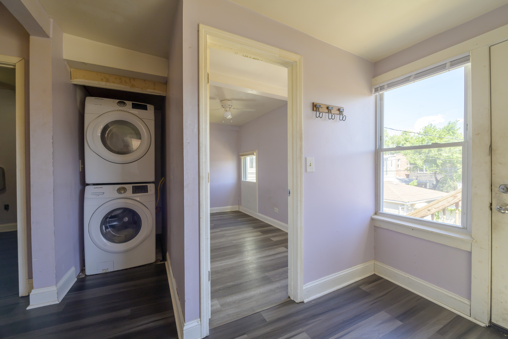 2436 West Fillmore Street Chicago, IL 60612 - Photo 31 of 44 a view of washer and dryer in a room