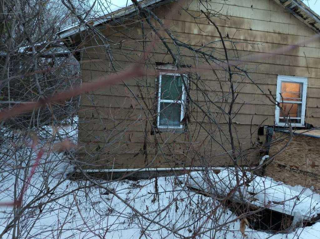 2064 Coloma Road Benton Harbor, MI 49022 - Photo 28 of 30 2064-Coloma-Rd-26