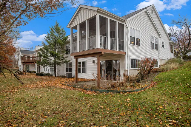 $395,000 | 127 Eastman Court, Marshall, MI 49068