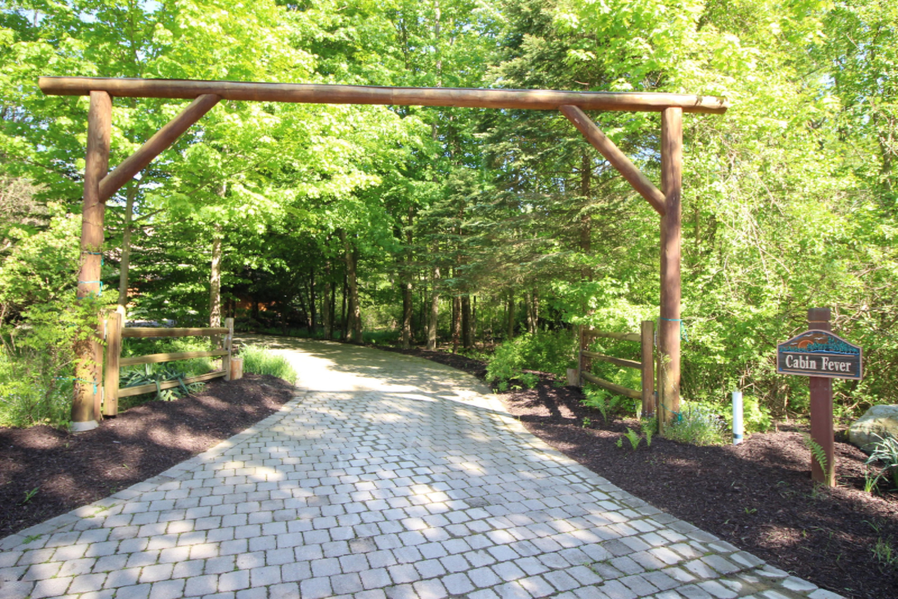 1001 Ravine Road South Haven, MI 49090 - Photo 3 of 52 driveway entry