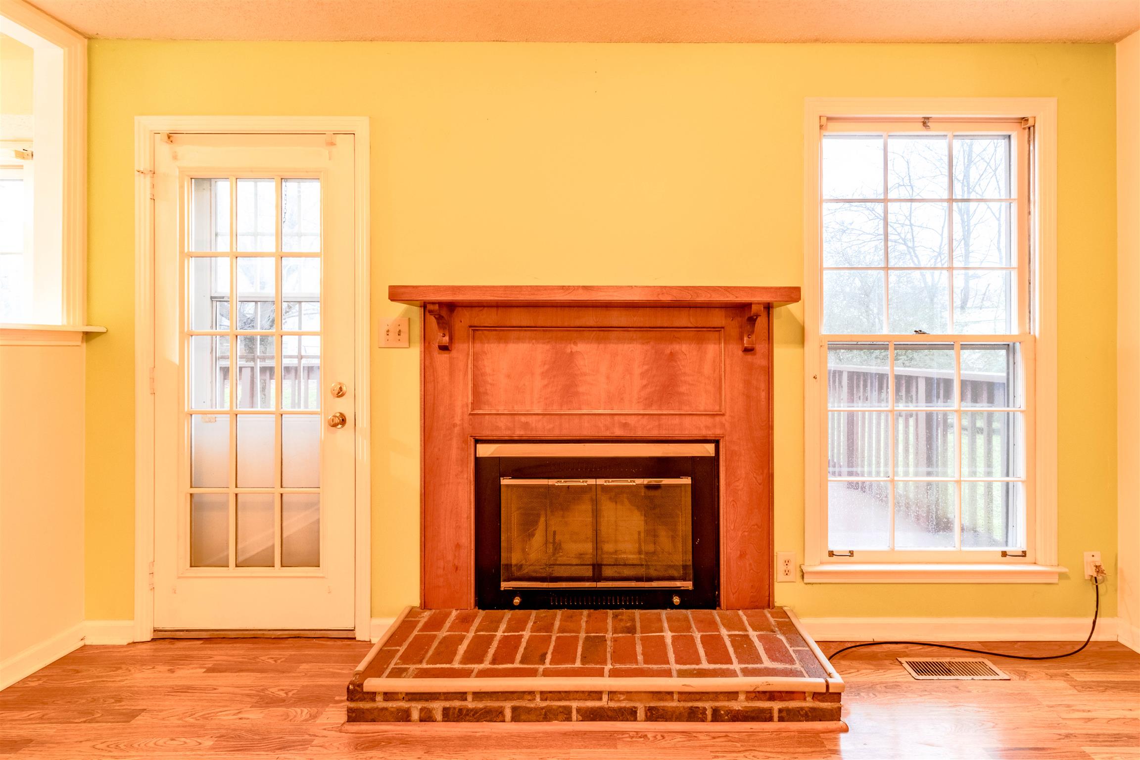 3411 Polly Drive Clarksville, TN 37042 - Photo 7 of 20 a front view of a house with a fireplace
