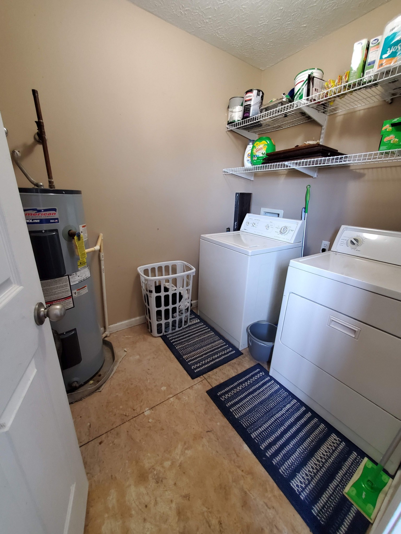 573 Womack Road Bethpage, TN 37022 - Photo 8 of 21 a bathroom with a toilet and a sink