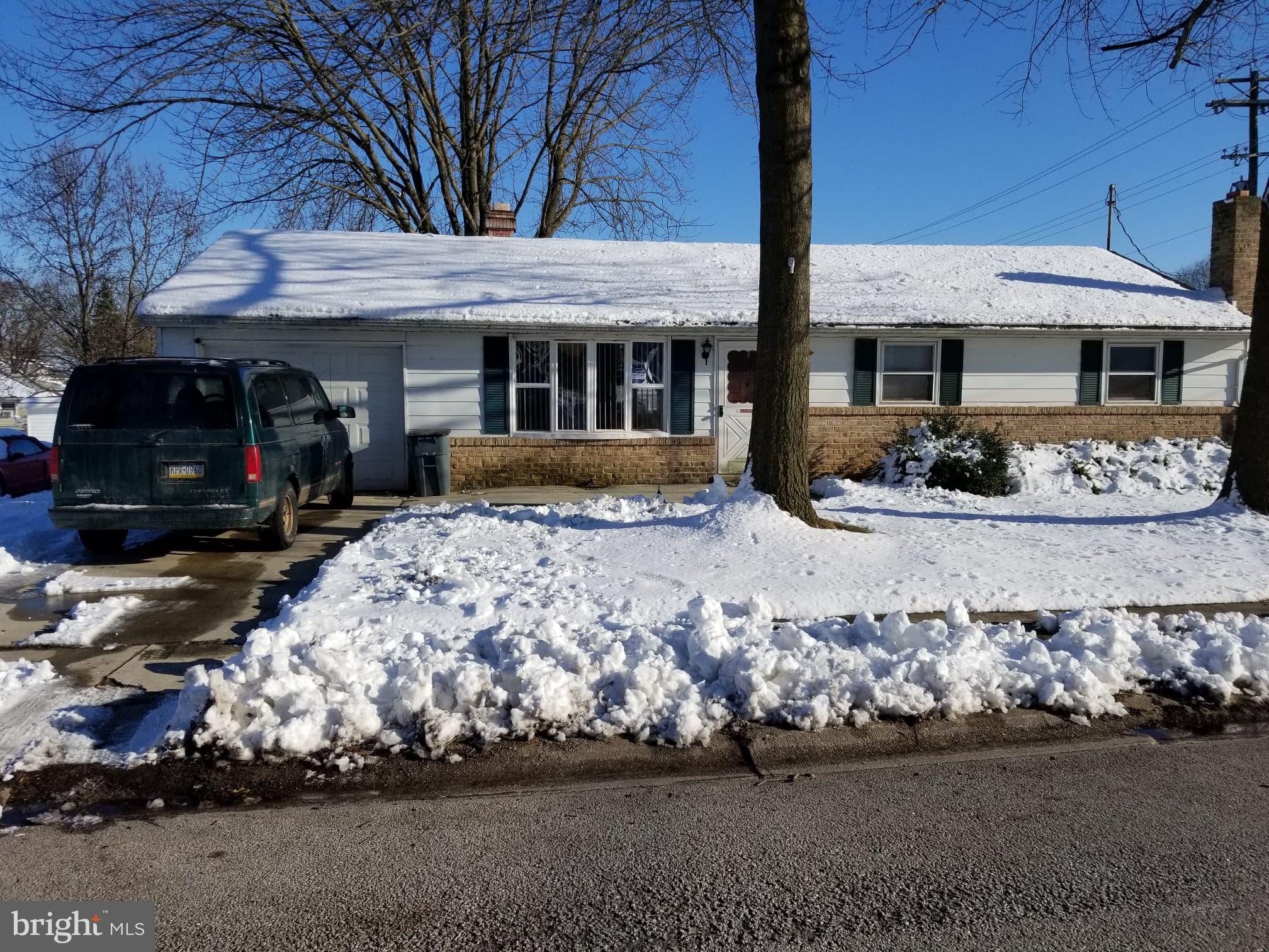 16 Rachael Road Dover, PA 17315 - Photo 1 of 6 Brick and Vinyl Rancher