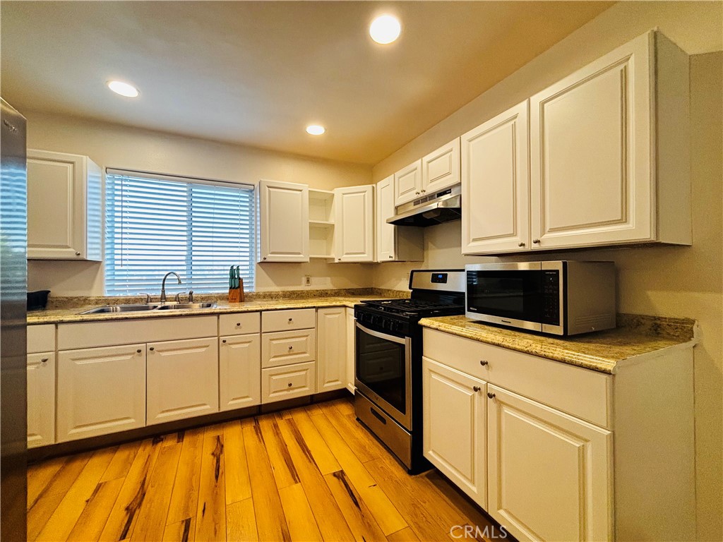 16877 Orangecrest Court, Unit B Riverside, CA 92504 - Photo 11 of 19