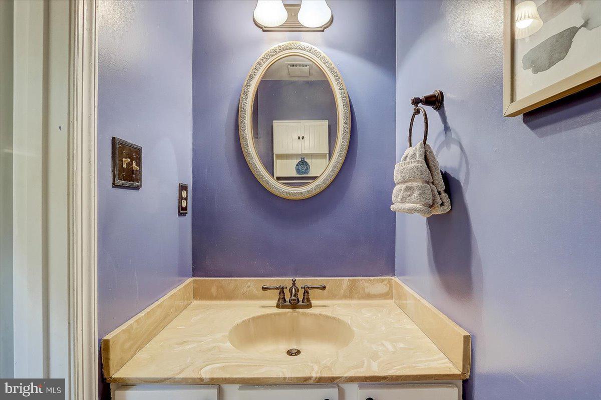 14205 Tree House Terrace Silver Spring, MD 20906 - Photo 22 of 58 Gallery Image 22