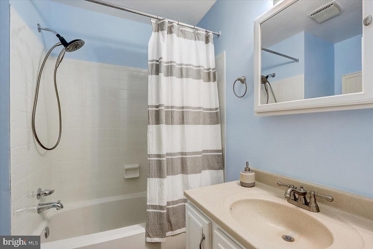 14205 Tree House Terrace Silver Spring, MD 20906 - Photo 36 of 58 Gallery Image 36
