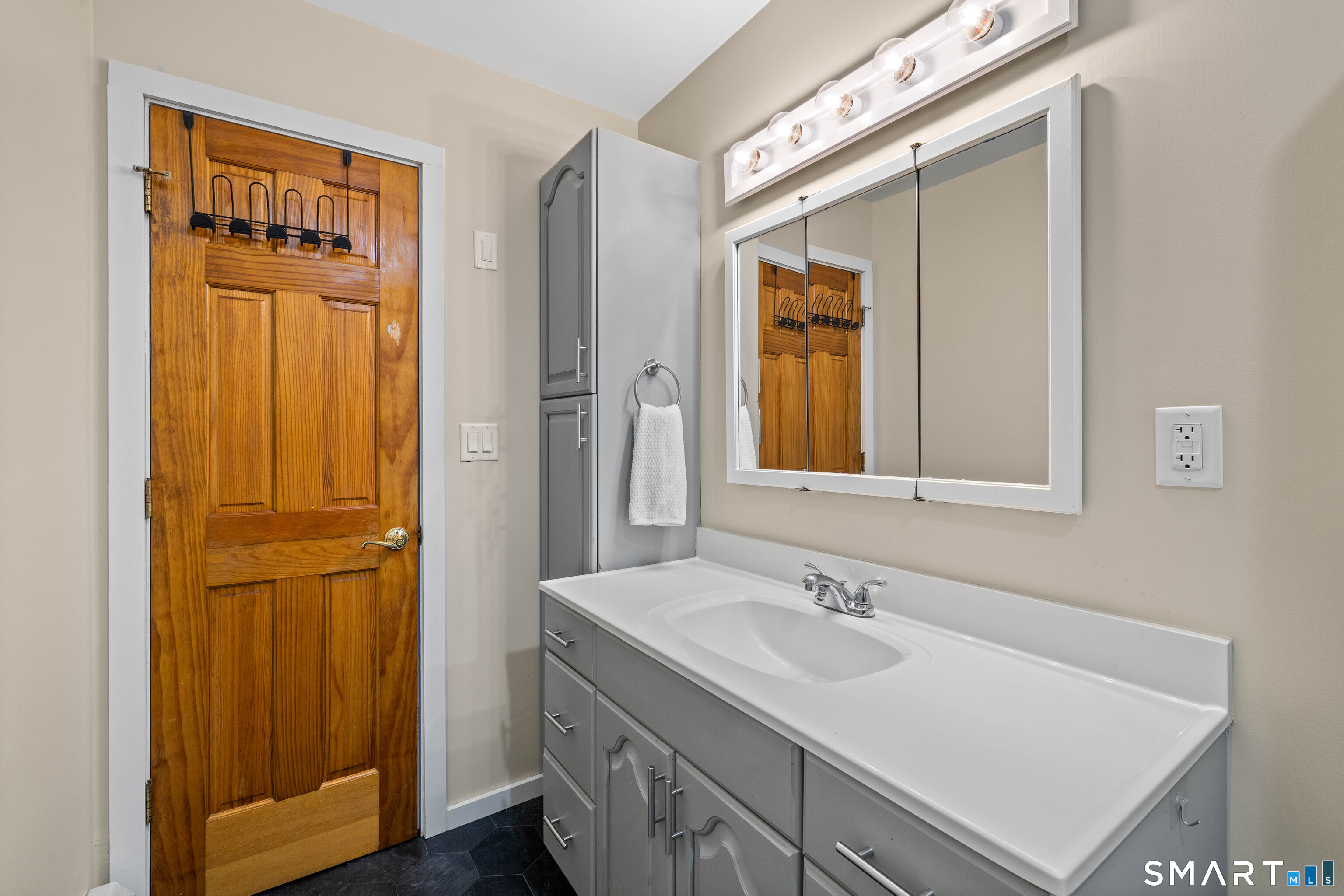 65 Grassy Hill Road Old Lyme, CT 06371 - Photo 31 of 40