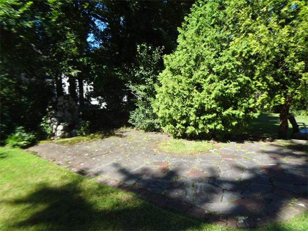 46 Brewster Road Medford, MA 02155 - Photo 5 of 17 Gallery Image 5