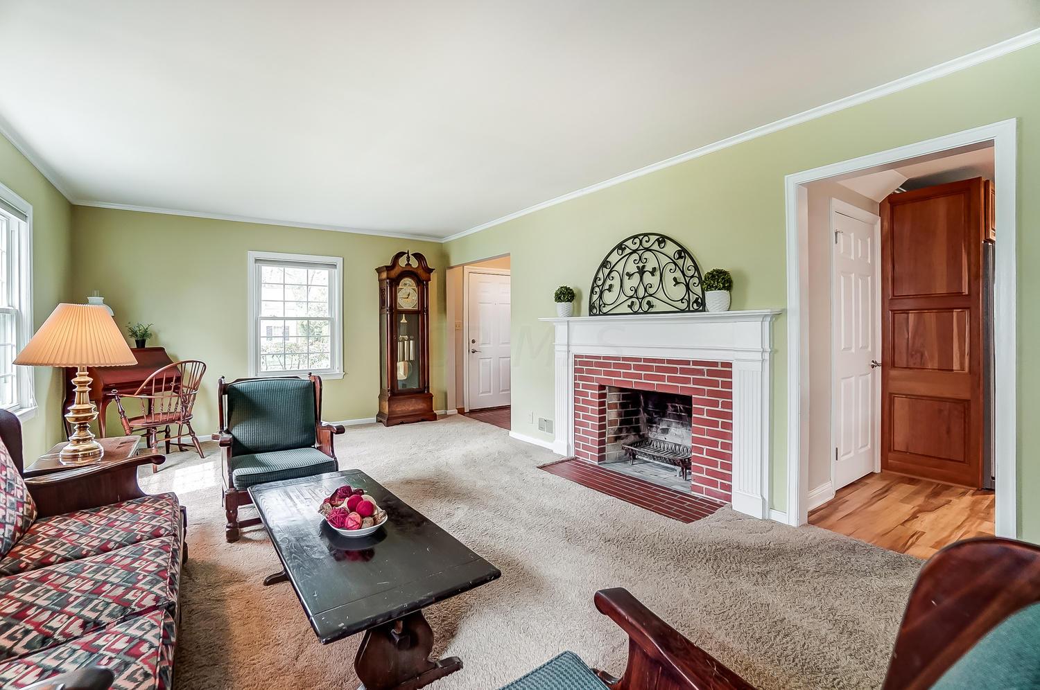 2684 Andover Road Columbus, OH 43221 - Photo 3 of 28