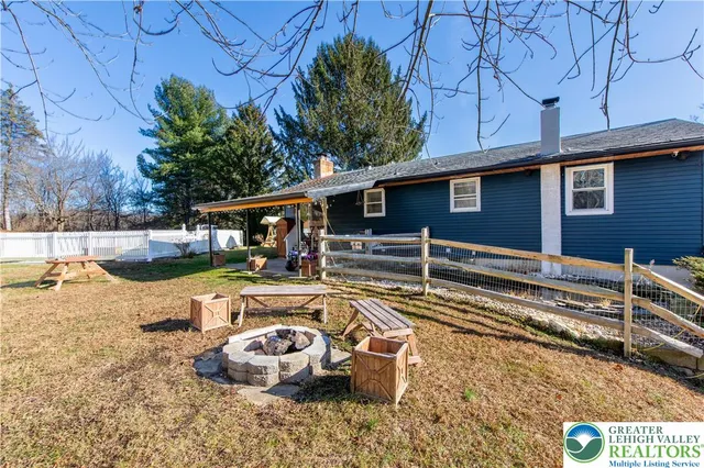 $464,900 | 501 Creek Road, Bath, PA 18014