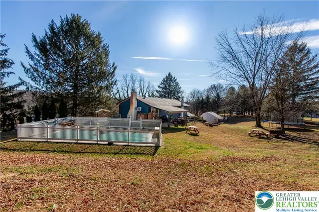 $464,900 | 501 Creek Road, Bath, PA 18014