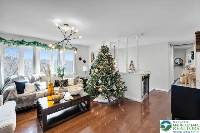 $464,900 | 501 Creek Road, Bath, PA 18014