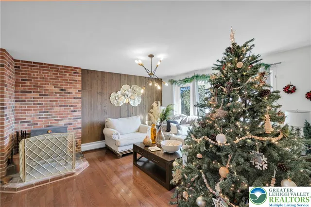 $464,900 | 501 Creek Road, Bath, PA 18014