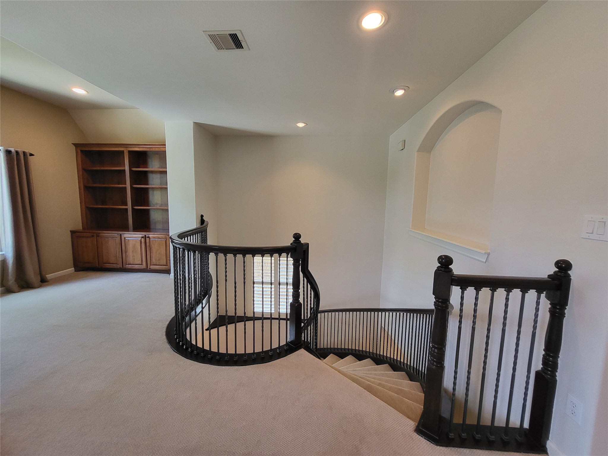 8811 Van Allen Drive The Woodlands, TX 77381 - Photo 18 of 36