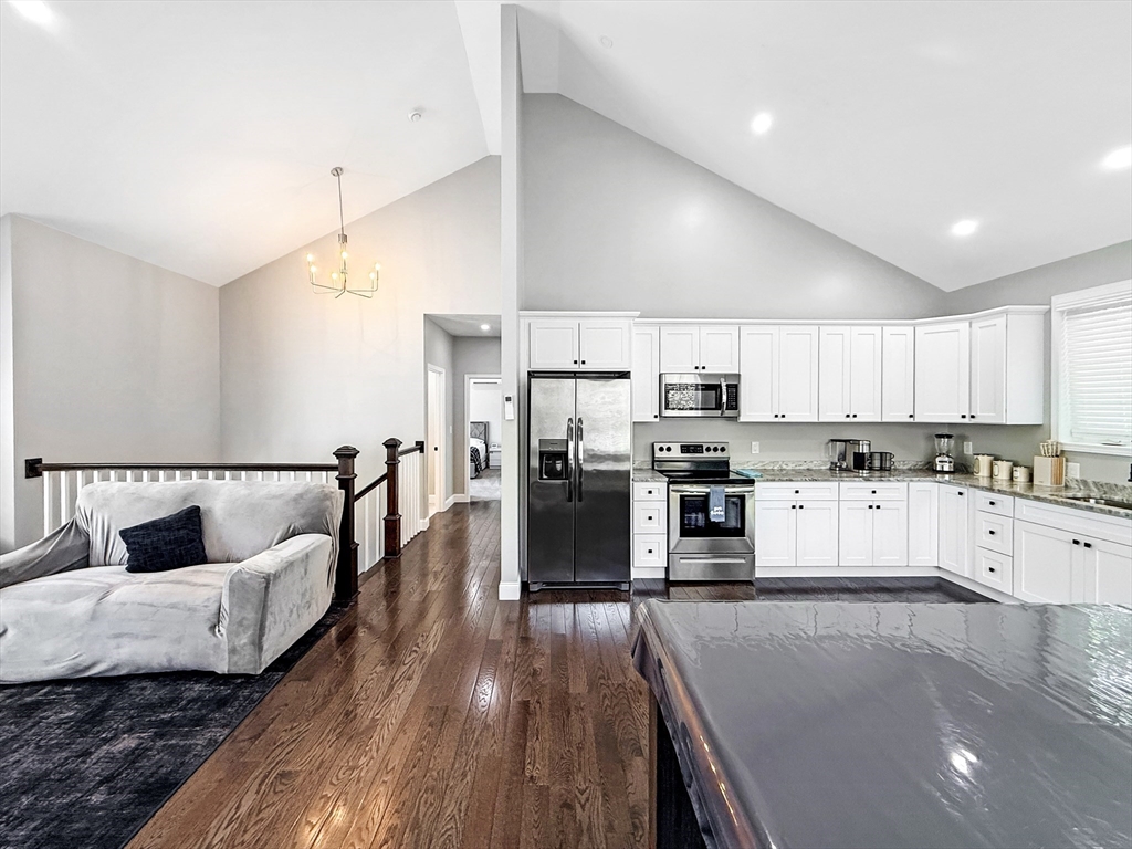 16 Adelle Circuit Worcester, MA 01607 - Photo 6 of 30
