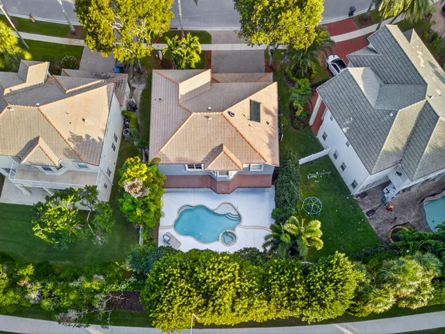 $925,000 | 9593 Worswick Court, Wellington, FL 33414