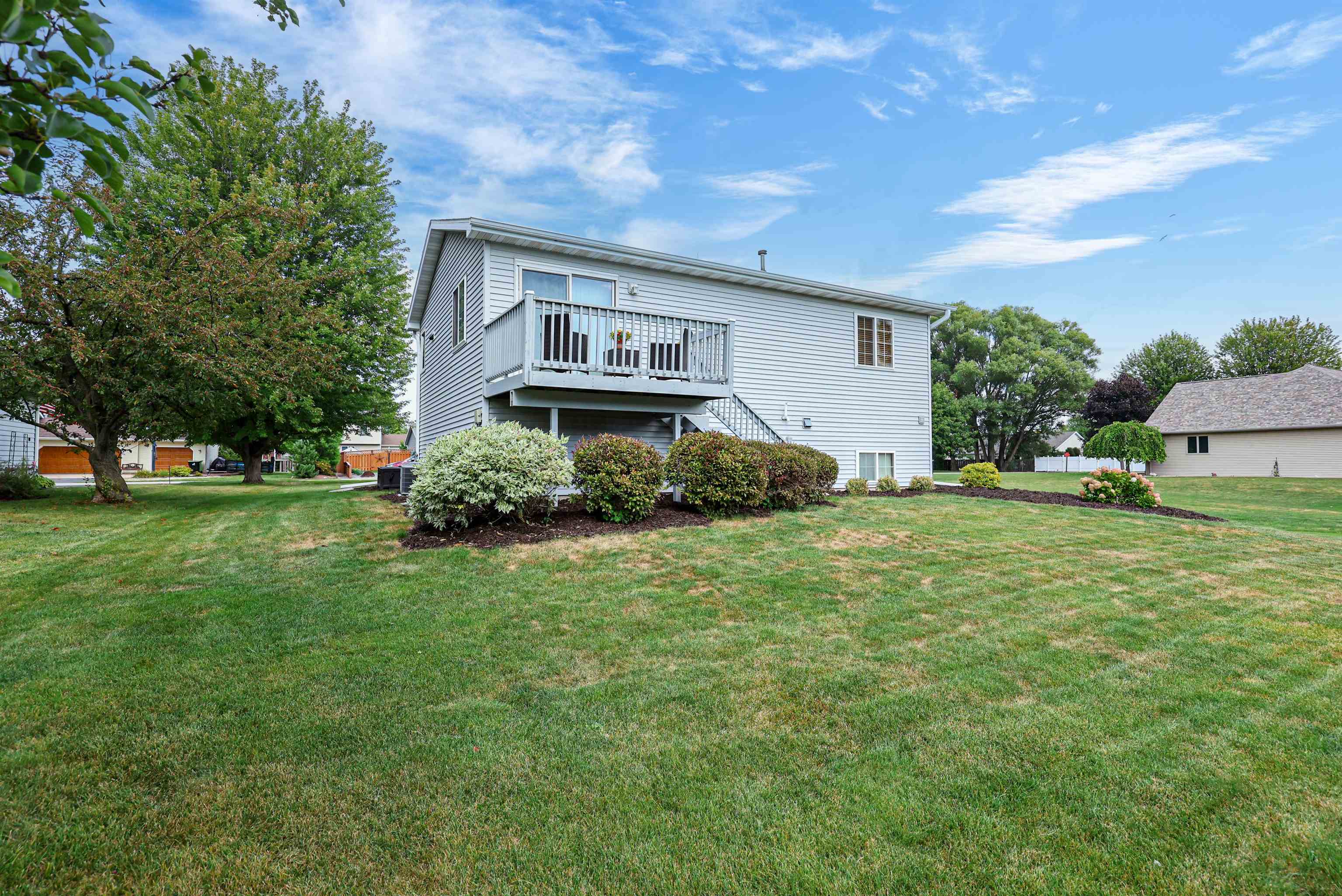 W7015 Verna Road Menasha, WI 54952 - Photo 7 of 29 Gallery Image 7