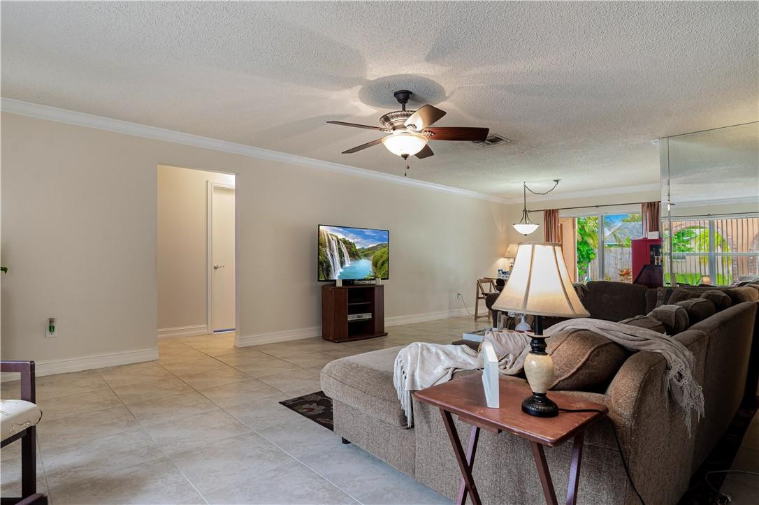 22667 Southwest 64th Way Boca Raton, FL 33428 - Photo 16 of 38 Photo 16