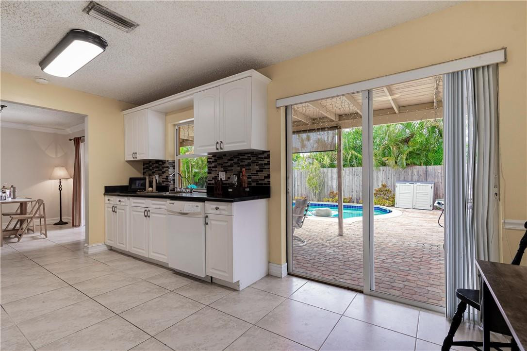 22667 Southwest 64th Way Boca Raton, FL 33428 - Photo 23 of 38 Photo 23