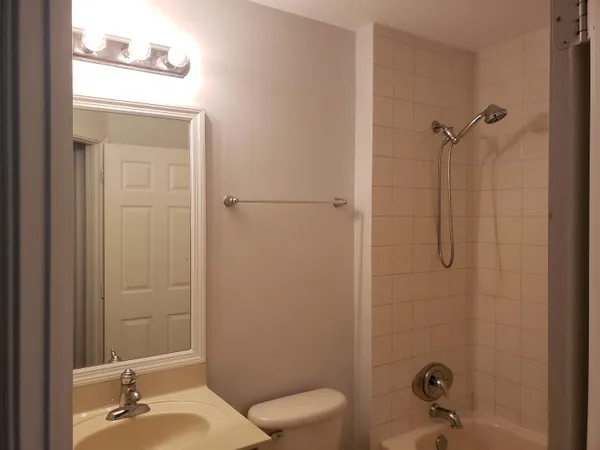 $2,700 | 325 Bayfront Drive, Unit 325, Boynton Beach, FL 33435